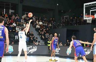 Çayırova Belediyesi, Esenler Erokspor’u konuk...