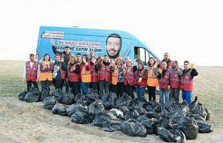Ceyhan Belediyesi, İncirli Plajı’nı pırıl pırıl...