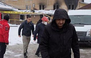 Cumhuriyet savcıları yangın faciasının yaşandığı...