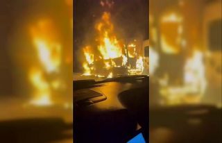 D-100’de servis aracı alev topuna döndü: O anlar...