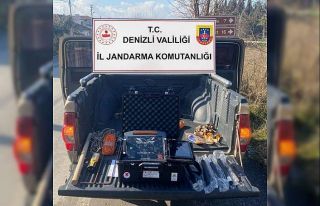 Denizli’de 4 defineci jandarma tarafından suçüstü...