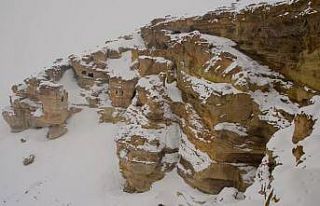 Diyadin’de göz kamaştıran mağaralar