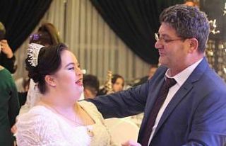 Down sendromlu Keziban’ın gelinlik hayali gerçek...