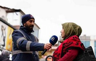 Düzce’de temizlik personeli vatandaşa sordu: "Çöpünüzü...