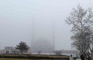 Edirne’de sis etkili oldu, görüş mesafesi düştü