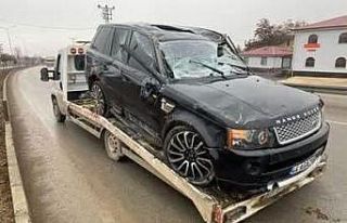 Elazığ’da cip takla attı: 2 yaralı