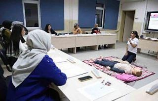 Elazığ’da ‘Hasta ve Yaşlı Öz Bakımına Destek’...