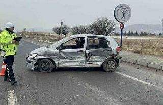 Elazığ’da trafik kazası: 1’i ağır 3 yaralı
