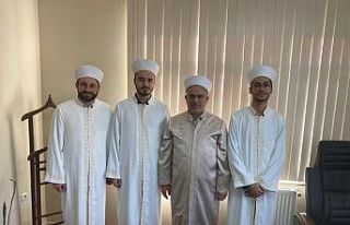 Emet’te yeni atanan 3 din görevlisine cübbe ve...