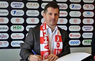 Emre Belözoğlu: "İlk yarıdaki performansın...