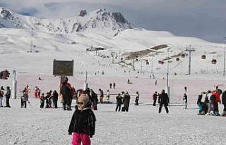 Erciyes’te sömestir yoğunluğu