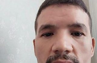 Eşini bıçaklayarak öldürdü, intihar etti