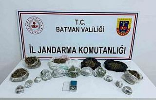 Evini uyuşturucu ticarethanesine çeviren şahıs...