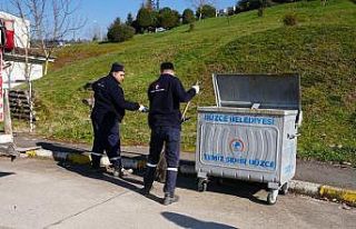 Evsel olmayan atıkları konteynerlere atmayın