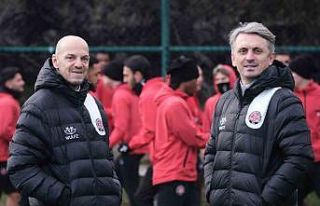 Fatih Karagümrük, Orhan Ak’a emanet