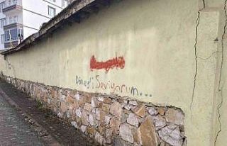 Gazeteci Uğur Mumcu’nun doğduğu evin duvarlarına...