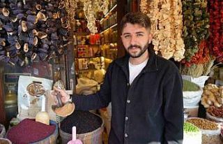 Gaziantep’te kahvaltılık zahter şifa deposu