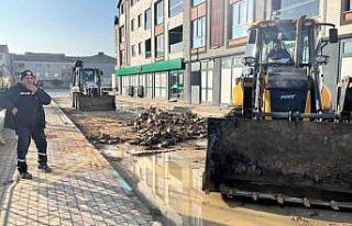 Gemlik Belediyesi’nden asfalt ve kaldırım atağı