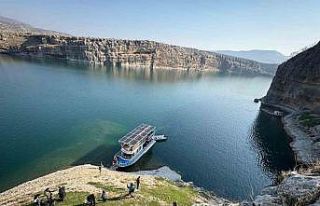 Gerger Kanyonları ziyaretçilerini ağırlıyor