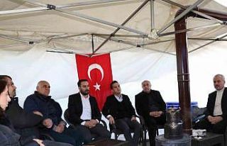 Hak-İş, DEM Partili belediyeler tarafından işten...