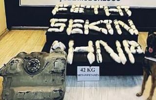 Hakkari’de 42 kilogram metamfetamin ele geçirildi