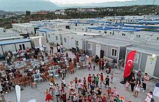 Hatay Büyükşehir Belediyesi yaptıkları şenliklerle...