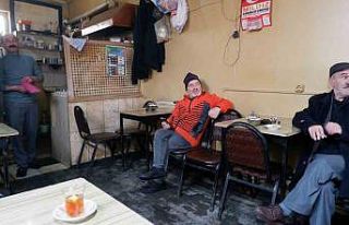 Her bir bardak çayında ’besmele ve dua’ var