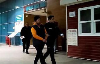 Hırsızlık suçundan 13 yıl hapis cezasıyla aranan...