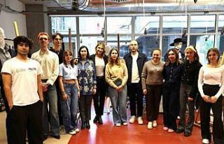 İEÜ’lü genç moda tasarımcılarından ‘sürdürülebilir’...