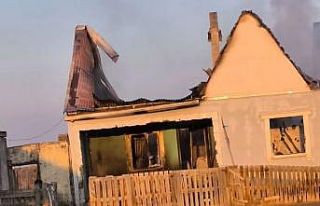 Iğdır’da çıkan yangında ev kullanılamaz hale...