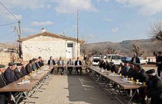 İl protokolü Kayaönü Köyü halkıyla bir araya...