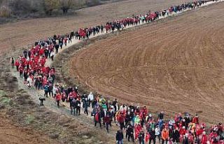 İnönü Savaşları şehitleri 8 kilometrelik yürüyüşle...