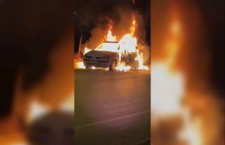 Isparta’da alevler içinde kalan otomobilin sürücüsü...