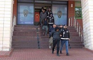 Isparta’da belediye personeli kılığına girip...