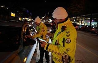Isparta’da son 24 saatte toplam 233 araç ve sürüsüne...