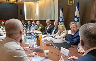 İsrail güvenlik kabinesi, hükümete ateşkes anlaşmasını...