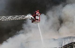 İtfaiye erleri yangın anında izlenecek adımları...