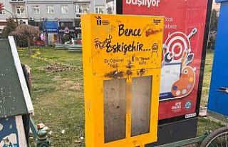 İzmarit duyarsızlığı tepki çekiyor