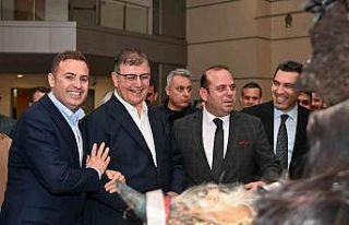 İzmir’de Balıkesir rüzgârı esti