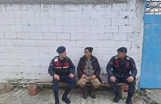 Jandarmadan yaşlılara dijital dolandırıcılık...