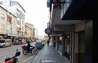 Karacabey’de kaldırım işgalleri son buldu