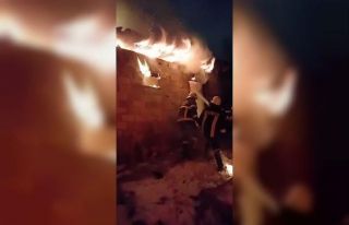 Kars’ta kömürlükte çıkan yangın korkuttu