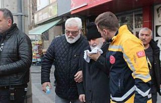 Kayseri’de 4 katlı binada yangın: 11 kişi dumandan...