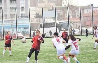 Kayserispor Kadın FK lidere konuk olacak