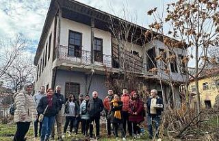 Kent Konseyi, şehirde eski konaklar araştırması...