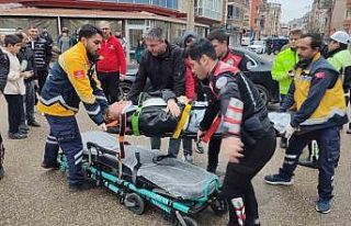 Keşan’da motosiklet otomobile çarptı: 2 yaralı