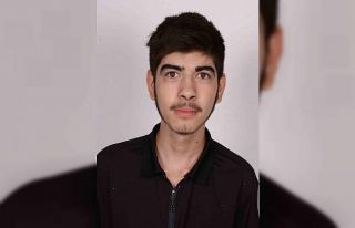 Kız arkadaşı ile buluşmak için evden çıkan...