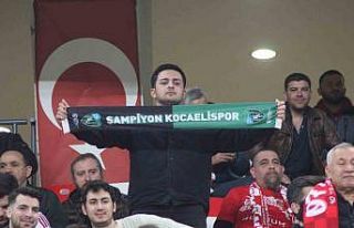 Kocaelisporlu taraftarlar Antalyaspor’a kesilen...