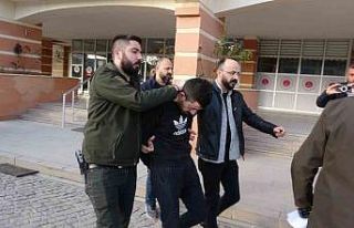 Komşusunu öldürüp 3 kişiyi de yaralayan sanık:...