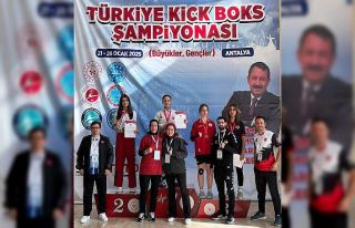 Körfezli Ecrin Türkiye üçüncüsü oldu